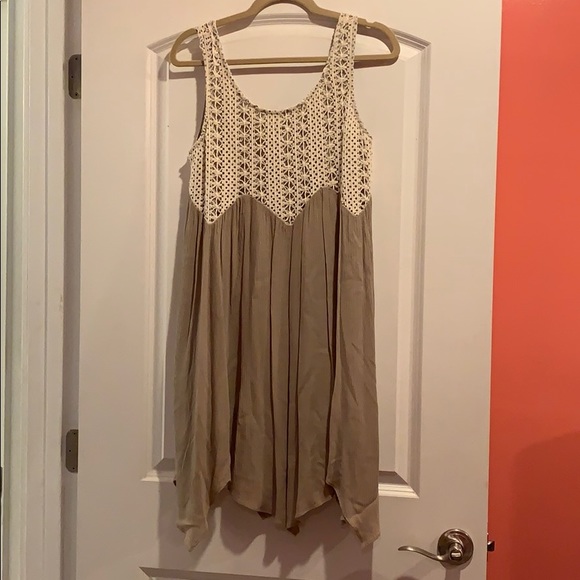 entro Dresses & Skirts - Dress